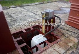 Скиммер нефтепродуктов для очистки сточных вод на заводе электрооборудования